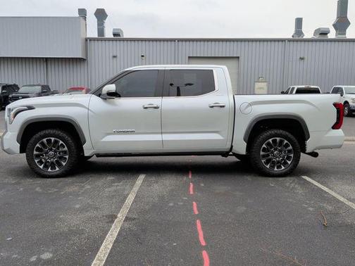 Pearl 2024 Toyota Tundra Hybrid Limited