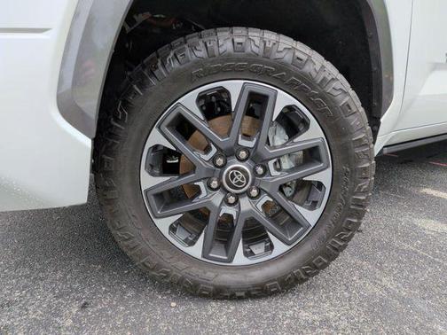 Pearl 2024 Toyota Tundra Hybrid Limited