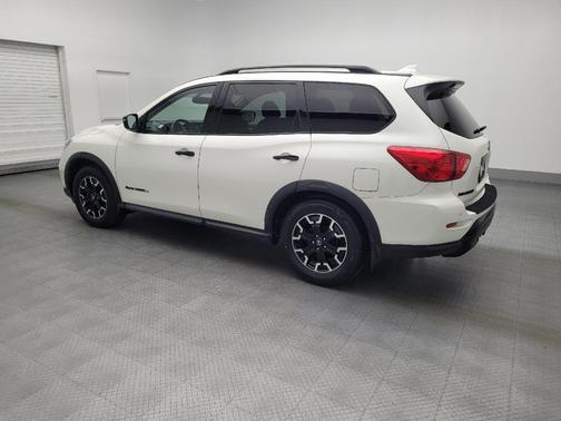 2020 Nissan Pathfinder SV