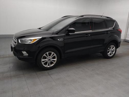 Agate Black Metallic 2019 Ford Escape SE