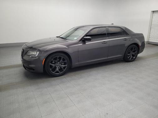 2021 Chrysler 300 Touring