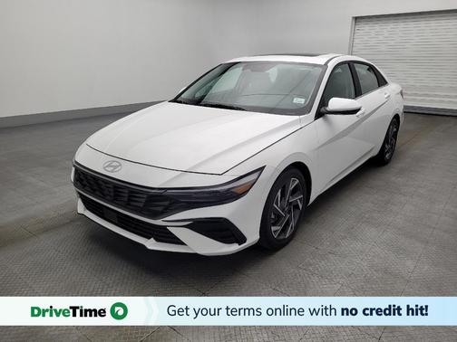 2025 Hyundai ELANTRA SEL