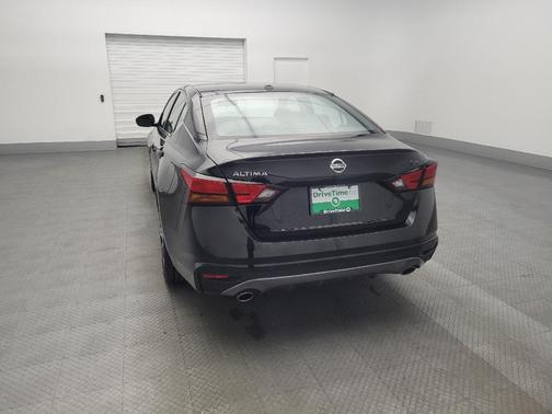 2021 Nissan Altima SR FWD