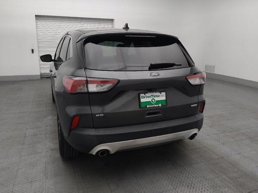 Magnetic Metallic 2020 Ford Escape SE