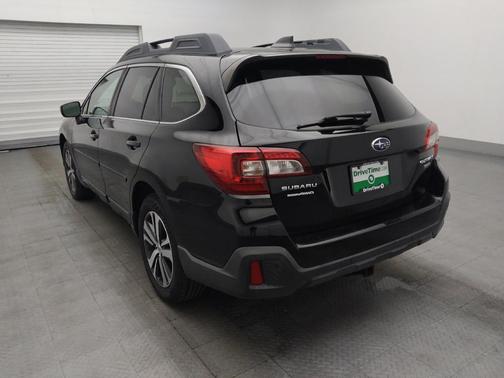 Crystal Black Silica 2019 Subaru Outback 3.6R Limited