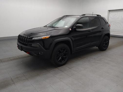 Diamond Black Crystal Pearlcoat 2018 Jeep Cherokee Trailhawk