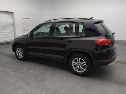 Deep Black Pearl 2017 Volkswagen Tiguan 2.0T S 4MOTION