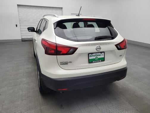 2017 Nissan Rogue Sport SV