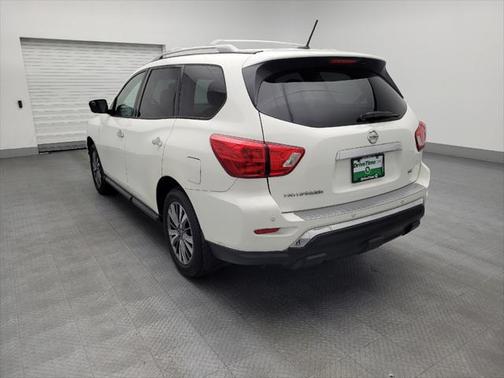 2018 Nissan Pathfinder SV