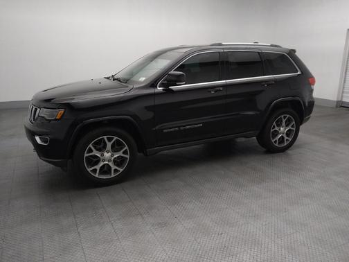 Sangria Metallic Clearcoat 2018 Jeep Grand Cherokee Sterling Edition