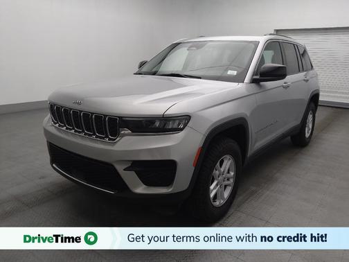 Silver Zynith 2023 Jeep Grand Cherokee Laredo