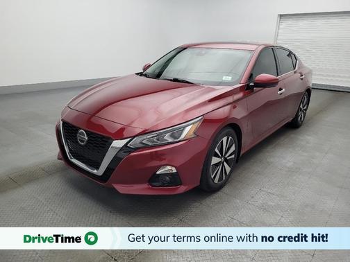 Scarlet Ember Tintcoat 2019 Nissan Altima 2.5 SV