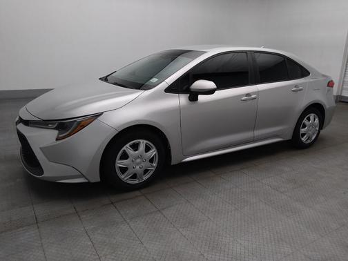 Classic Silver Metallic 2022 Toyota Corolla LE