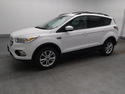 White 2018 Ford Escape SEL
