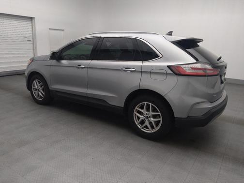 Iconic Silver Metallic 2021 Ford Edge SEL