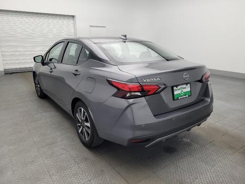 Gray 2025 Nissan Versa 1.6 SV