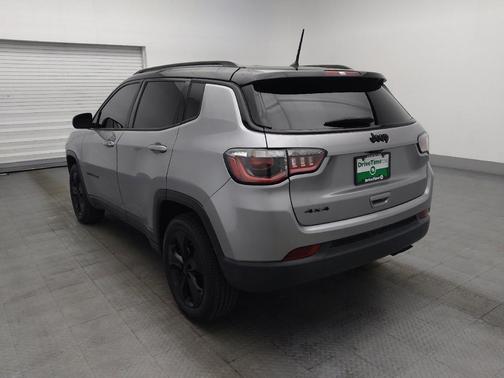 Billet Silver Metallic Clearcoat 2018 Jeep Compass Latitude