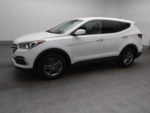Pearl White 2018 Hyundai Santa Fe Sport 2.4L