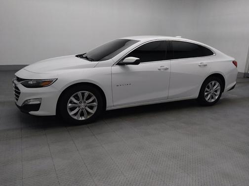 Summit White 2023 Chevrolet Malibu FWD 1LT