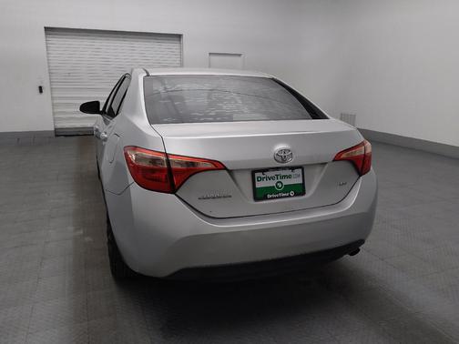 Classic Silver Metallic 2017 Toyota Corolla LE