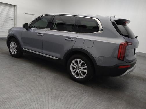 Everlasting Silver 2021 Kia Telluride LX