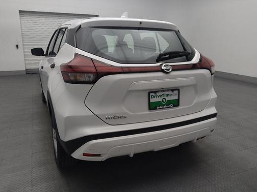 2021 Nissan Kicks S
