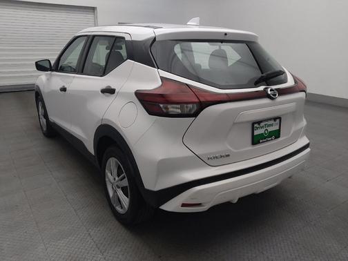 2021 Nissan Kicks S