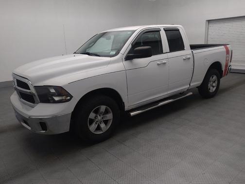 2016 RAM 1500 SLT