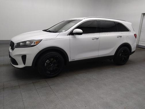 Snow White Pearl 2019 Kia Sorento LX