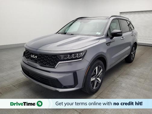 Everlasting Silver 2023 Kia Sorento S