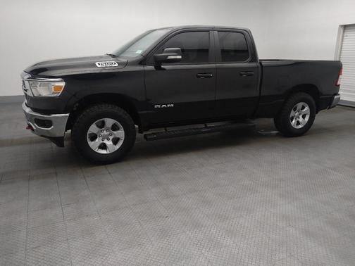 Diamond Black Crystal Pearlcoat 2021 RAM 1500 Big Horn/Lone Star