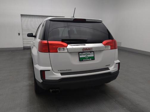 White 2017 GMC Terrain SLE-1