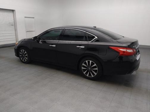 Super Black 2017 Nissan Altima 2.5 SL