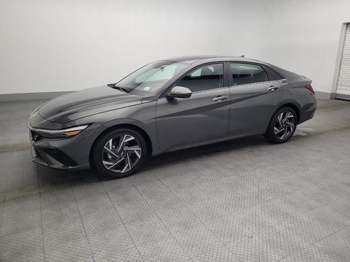 2025 Hyundai ELANTRA SEL