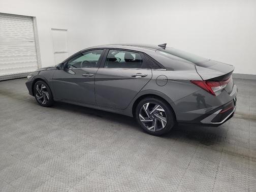 2025 Hyundai ELANTRA SEL