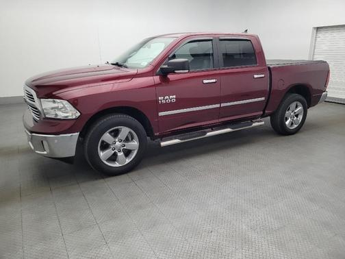 Delmonico Red Pearlcoat 2017 RAM 1500 Big Horn