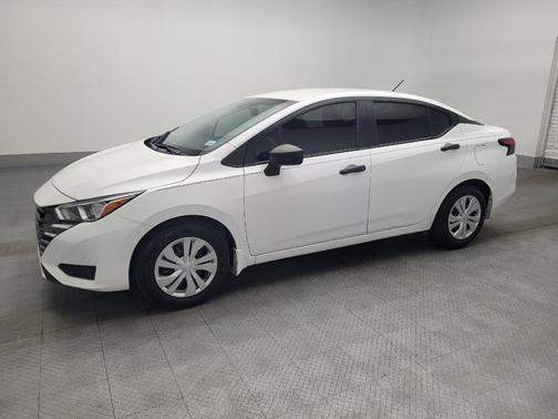 2024 Nissan Versa 1.6 S