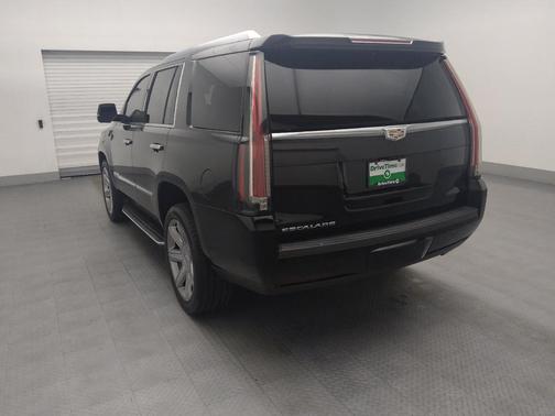 2018 Cadillac Escalade Luxury