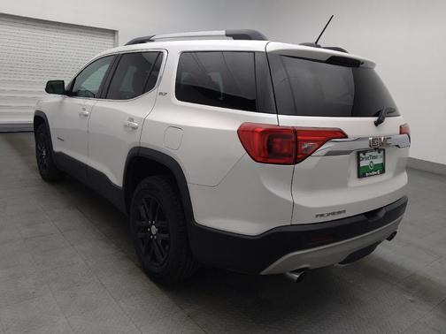 White 2018 GMC Acadia SLT-1