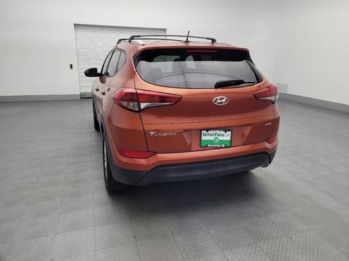 2016 Hyundai TUCSON SE