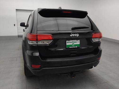Diamond Black Crystal Pearlcoat 2020 Jeep Grand Cherokee Laredo
