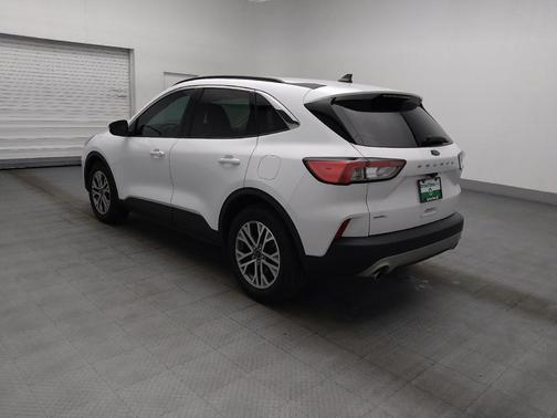 Oxford White 2022 Ford Escape SEL