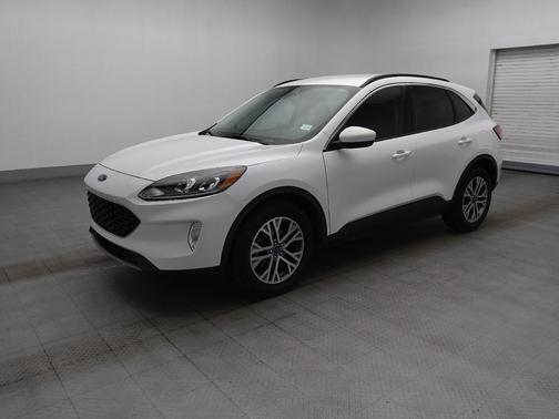 Oxford White 2022 Ford Escape SEL