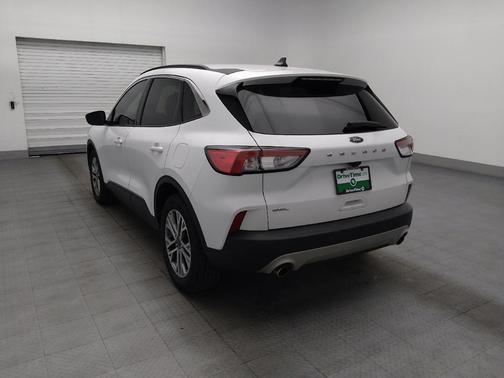 Oxford White 2022 Ford Escape SEL
