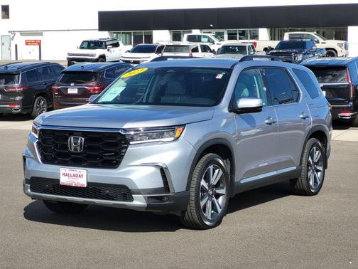 2023 Honda Pilot Touring