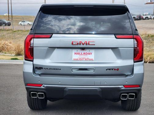 2025 GMC Yukon XL AT4