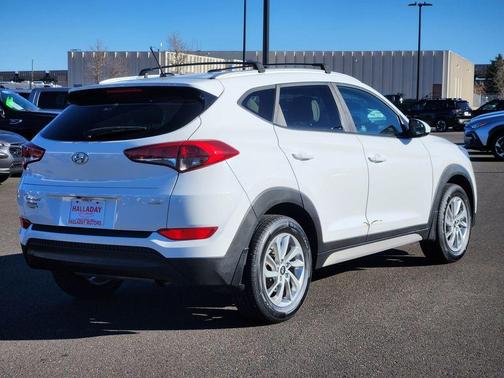 2017 Hyundai TUCSON SE
