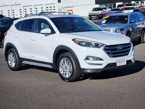 2017 Hyundai TUCSON SE