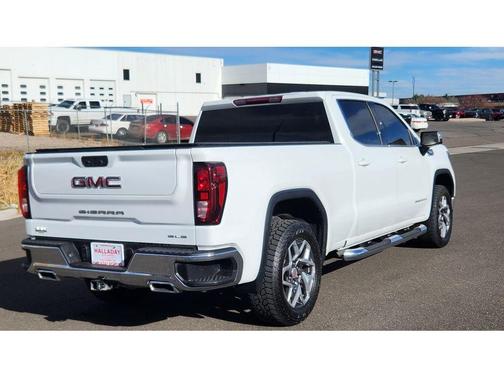 2023 GMC Sierra 1500 SLE