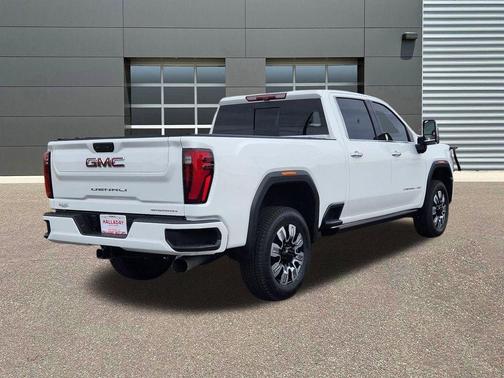 Summit White 2024 GMC Sierra 2500 Denali